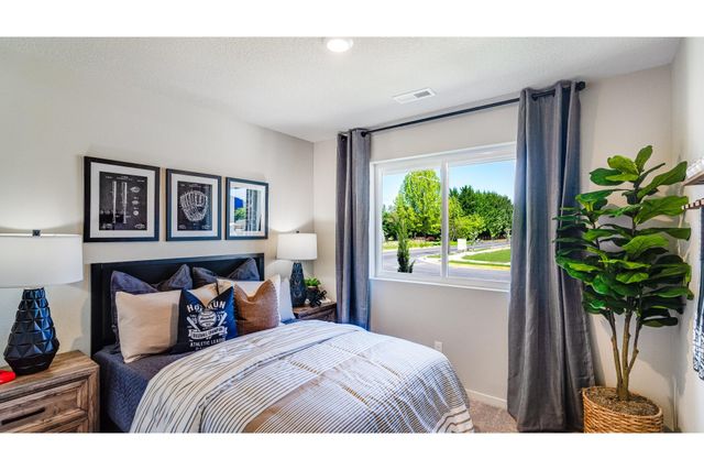 51785 Jubilee Pine Dr, La Pine, OR 97739