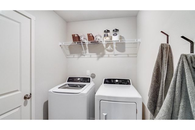 51785 Jubilee Pine Dr, La Pine, OR 97739