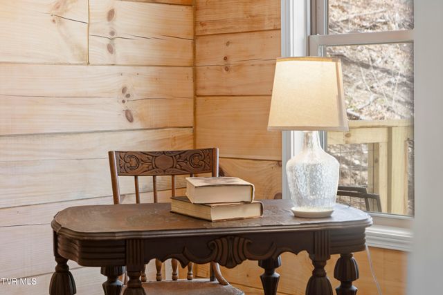 954 Glasgow Street, Sevierville, TN 37876