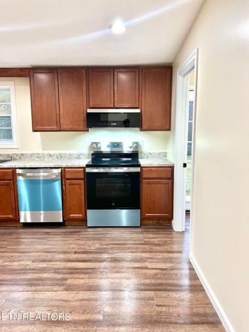 425 Abbott Rd, Lenoir City, TN 37771