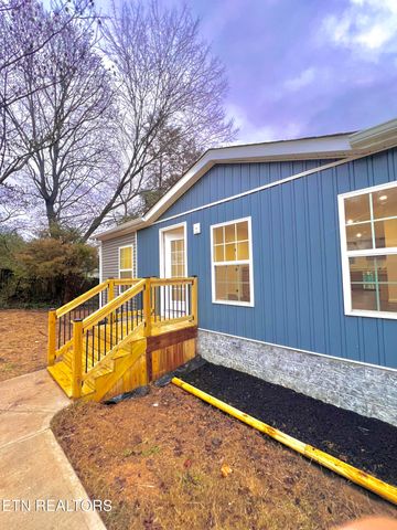 425 Abbott Rd, Lenoir City, TN 37771