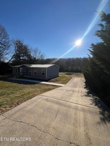 425 Abbott Rd, Lenoir City, TN 37771