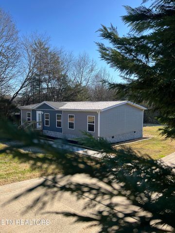 425 Abbott Rd, Lenoir City, TN 37771