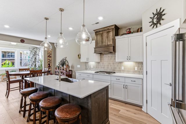 11402 Kings Court N, Lake Elmo, MN 55042