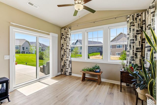 11402 Kings Court N, Lake Elmo, MN 55042