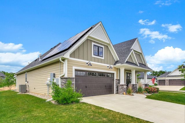 11402 Kings Court N, Lake Elmo, MN 55042