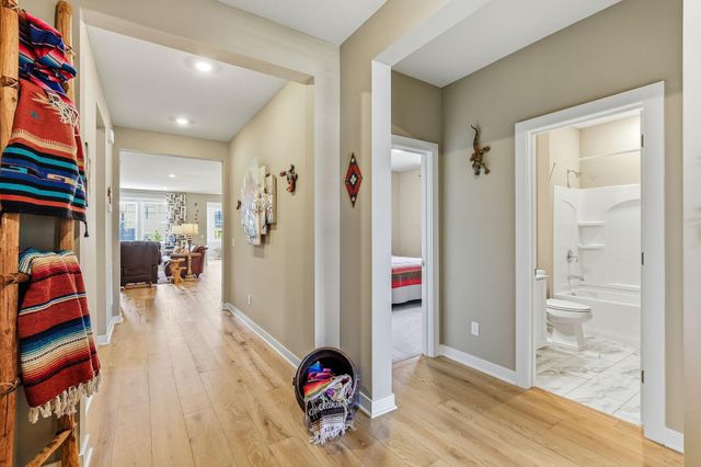 11402 Kings Court N, Lake Elmo, MN 55042