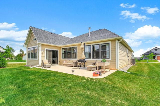 11402 Kings Court N, Lake Elmo, MN 55042