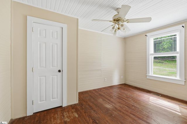 532 Gentry Memorial Highway, Easley, SC 29640