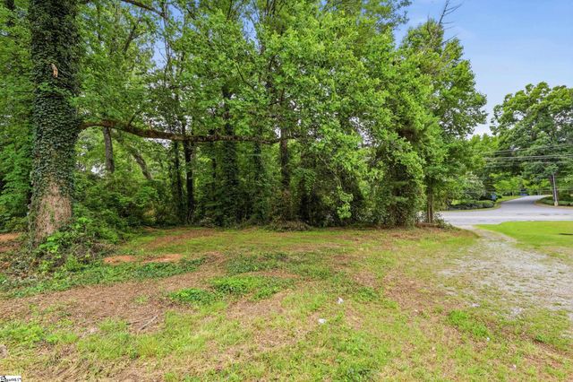 532 Gentry Memorial Highway, Easley, SC 29640