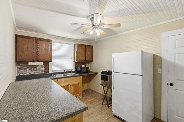 532 Gentry Memorial Highway, Easley, SC 29640