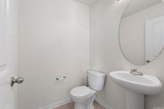 7230 Vista Grv, San Antonio, TX 78242