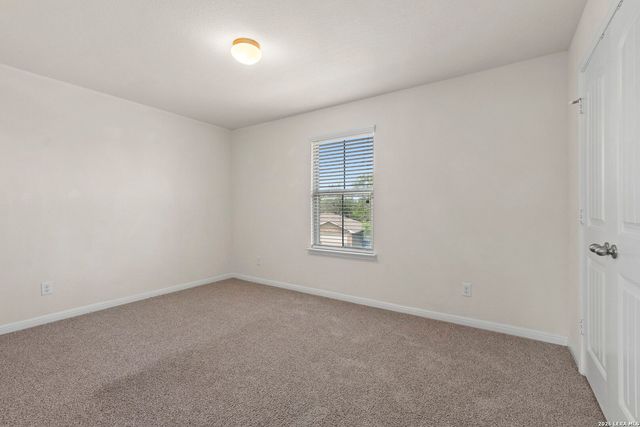 7230 Vista Grv, San Antonio, TX 78242