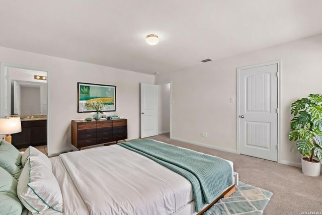 7230 Vista Grv, San Antonio, TX 78242