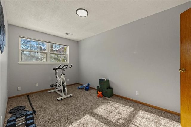 1019 E New London Drive, Olathe, KS 66061