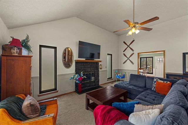 1019 E New London Drive, Olathe, KS 66061