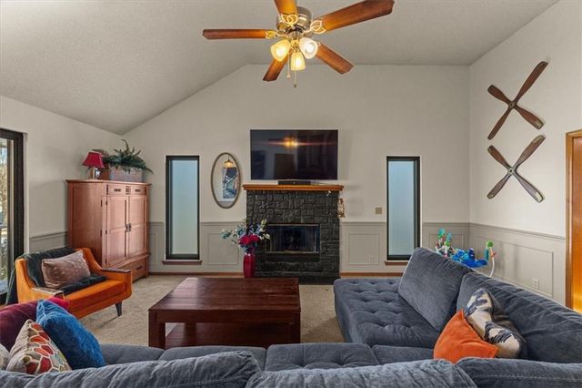 1019 E New London Drive, Olathe, KS 66061