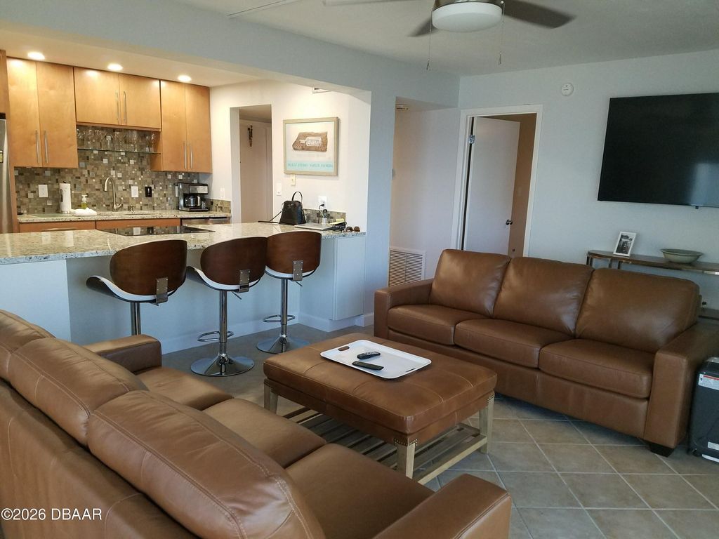 1571 S Atlantic Ave Apt 211, New Smyrna Beach, FL 32169