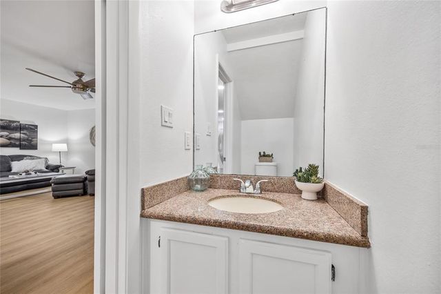 9822 BROWNSTONE DRIVE, Tampa, FL 33612
