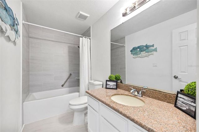 9822 BROWNSTONE DRIVE, Tampa, FL 33612
