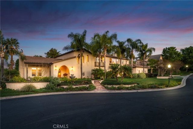 571 Wooden Bridge Lane, Redlands, CA 92373