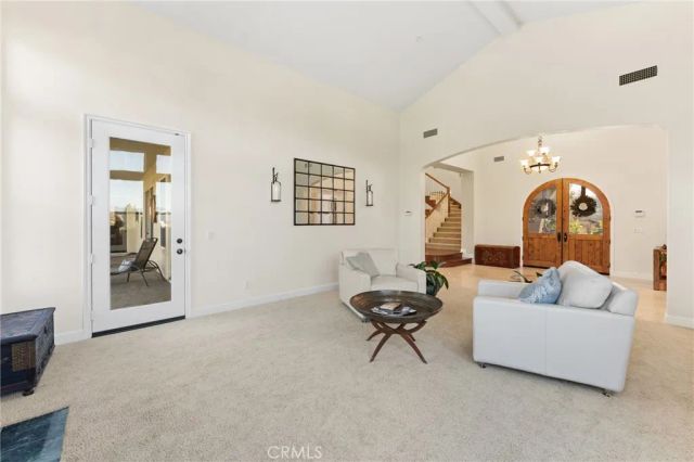 571 Wooden Bridge Lane, Redlands, CA 92373