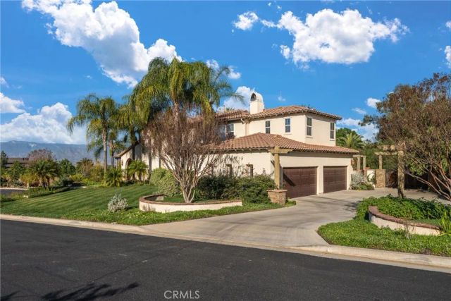 571 Wooden Bridge Lane, Redlands, CA 92373