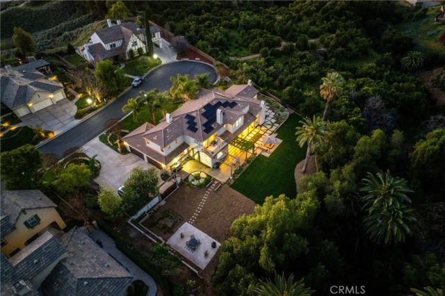 571 Wooden Bridge Lane, Redlands, CA 92373