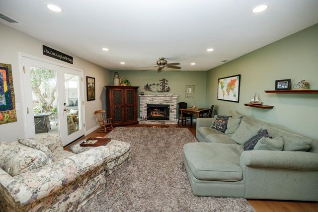 2749 Whitewood Ct, Oakdale, CA 95361