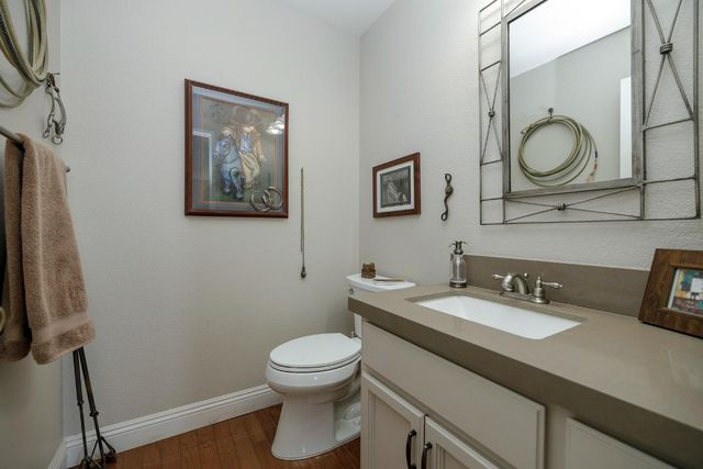 2749 Whitewood Ct, Oakdale, CA 95361