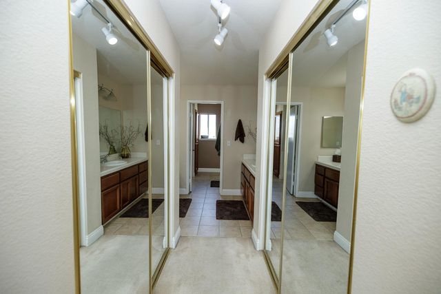 2749 Whitewood Ct, Oakdale, CA 95361