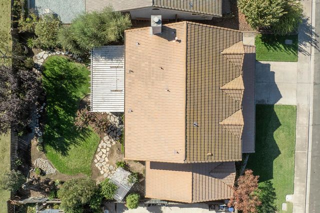 2749 Whitewood Ct, Oakdale, CA 95361
