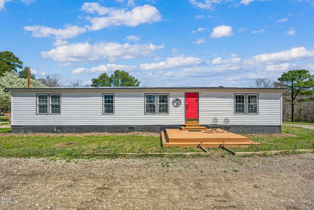 1922 Christian Light Road, Fuquay Varina, NC 27526