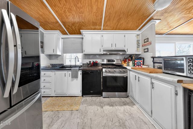 1922 Christian Light Road, Fuquay Varina, NC 27526