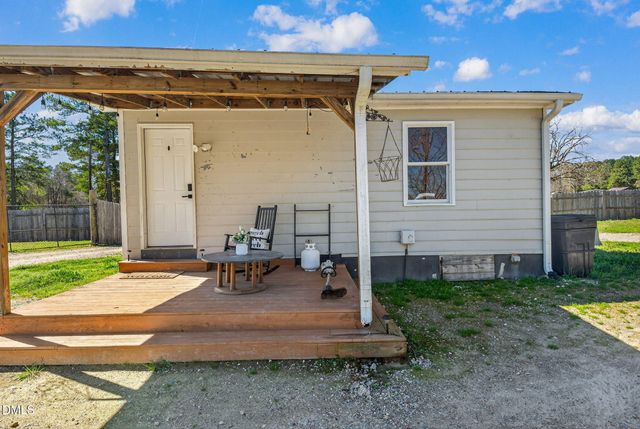 1922 Christian Light Road, Fuquay Varina, NC 27526