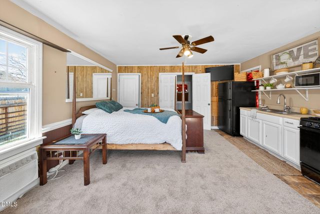 1922 Christian Light Road, Fuquay Varina, NC 27526