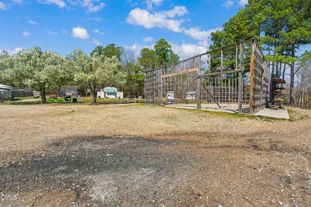 1922 Christian Light Road, Fuquay Varina, NC 27526