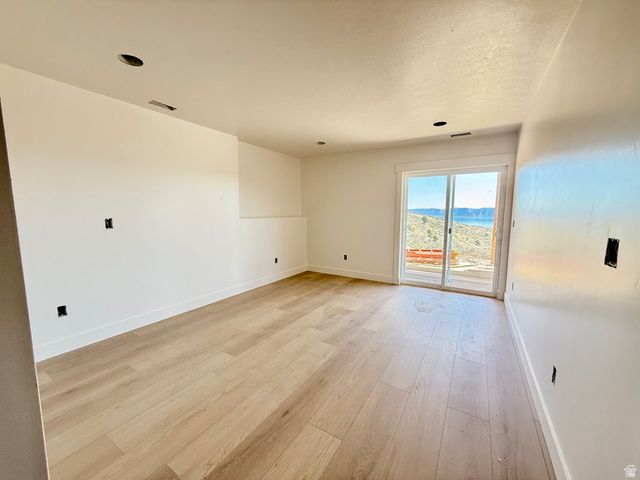 1509 W CEDAR RIDGE DR, Garden City, UT 84028