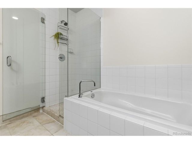 2958 Syracuse St 205, Denver, CO 80238
