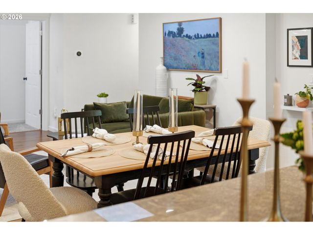5711 MCEWAN Rd, Lake Oswego, OR 97035