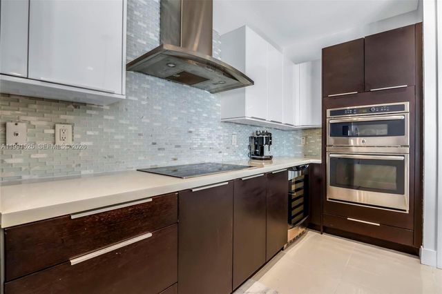 10502 NW 66th St, Doral, FL 33178