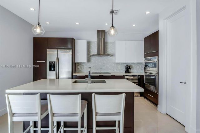 10502 NW 66th St, Doral, FL 33178