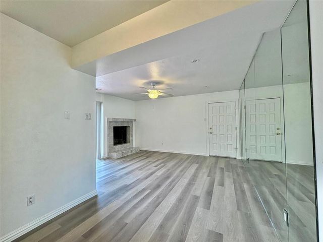 4347 Dickason Avenue 207, Dallas, TX 75219