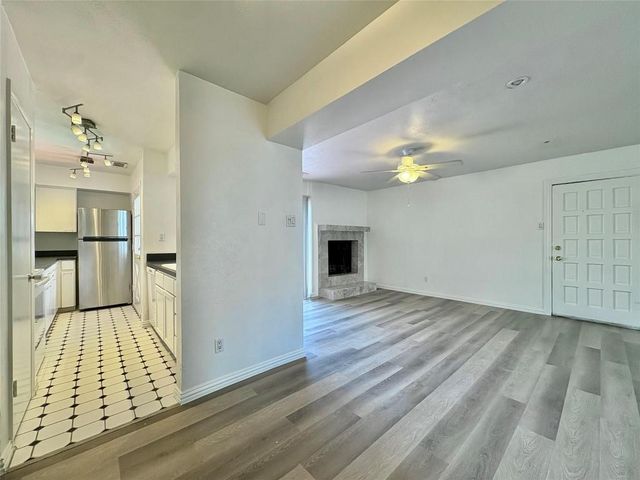 4347 Dickason Avenue 207, Dallas, TX 75219