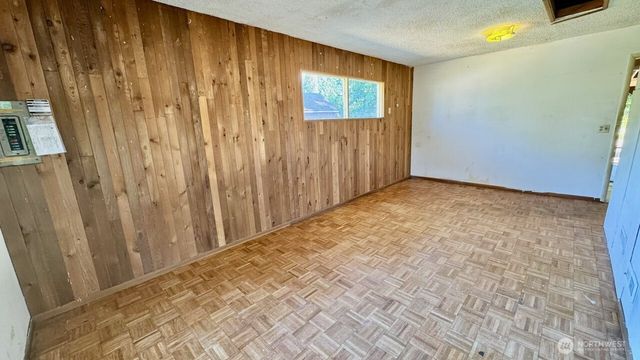 8408 Dalton Drive SW, Lakewood, WA 98498