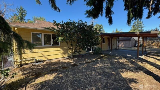 8408 Dalton Drive SW, Lakewood, WA 98498