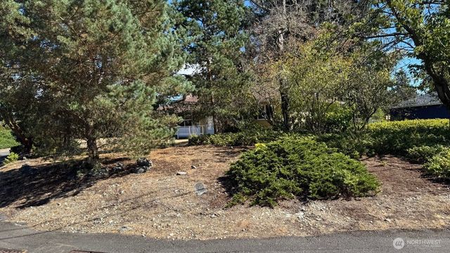 8408 Dalton Drive SW, Lakewood, WA 98498