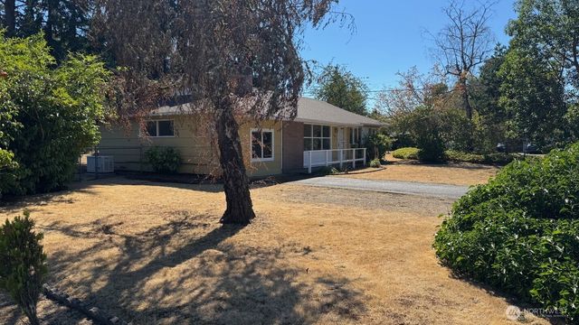 8408 Dalton Drive SW, Lakewood, WA 98498