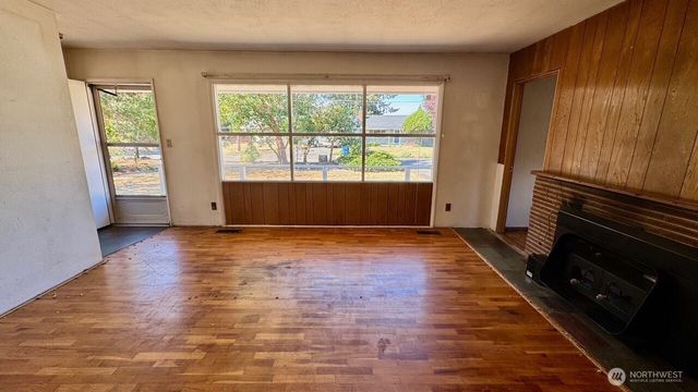 8408 Dalton Drive SW, Lakewood, WA 98498