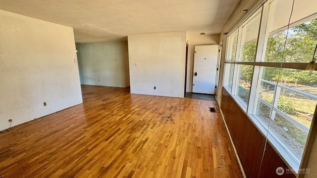 8408 Dalton Drive SW, Lakewood, WA 98498